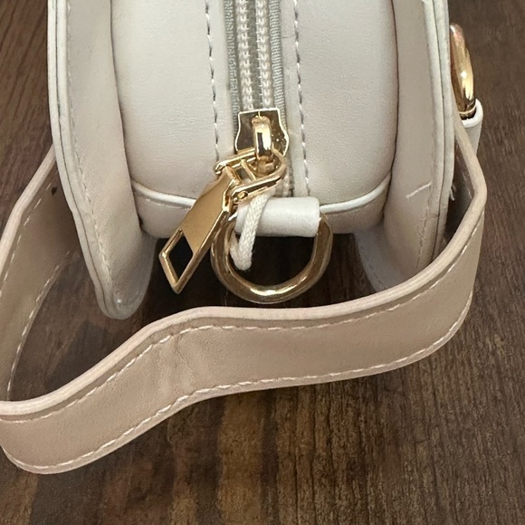 Violin off white Shaped Bag Crossbody or Messenger Bag Sling Bag with Dust bug - Picture 9 of 15